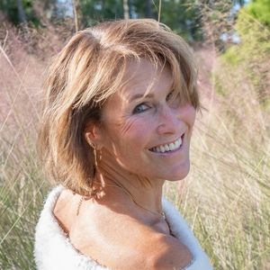 Meet your Posher, Leslie